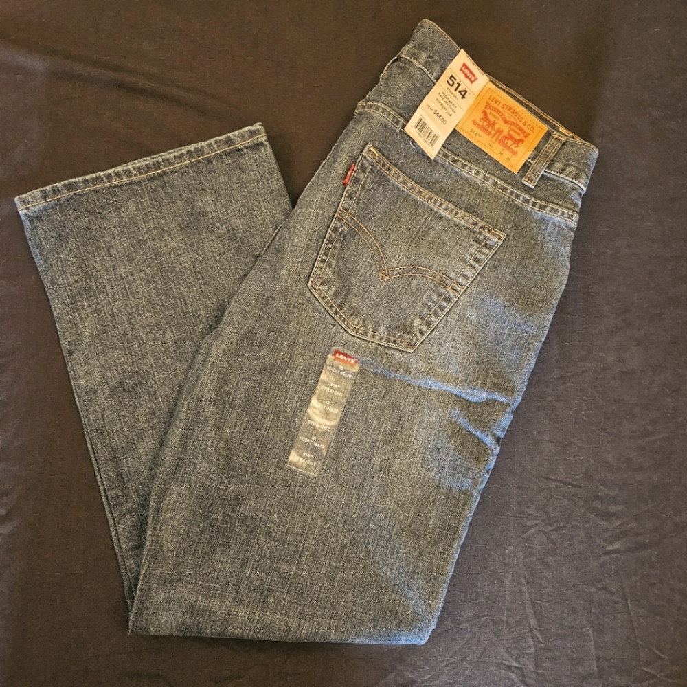 NWT Levis Strauss Straight leg Jeans